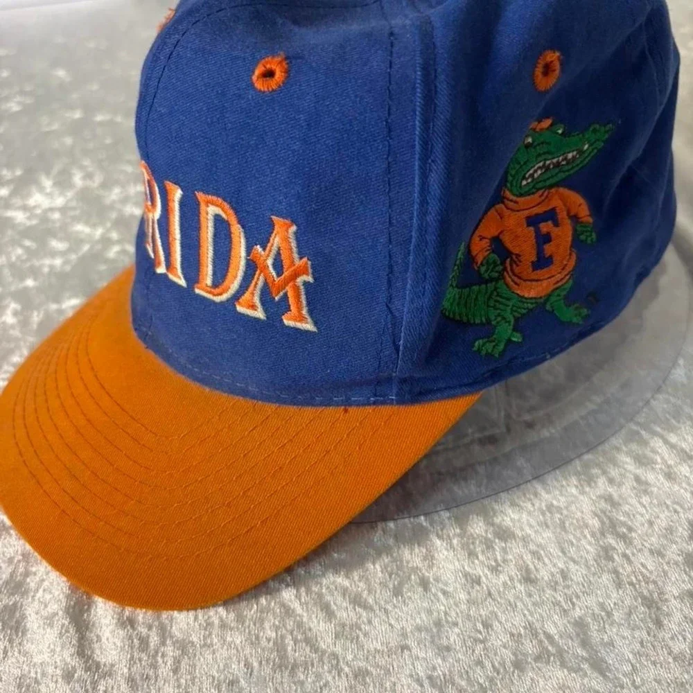 Blue‎ and orange vintage Florida Gators snapback hat